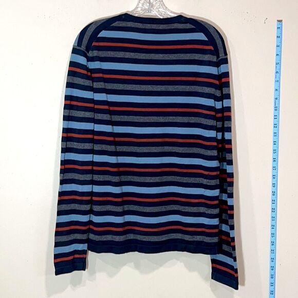 Banana Republic Striped Long Sleeve V-Neck Shirt. Size Medium. - Picture 6 of 7